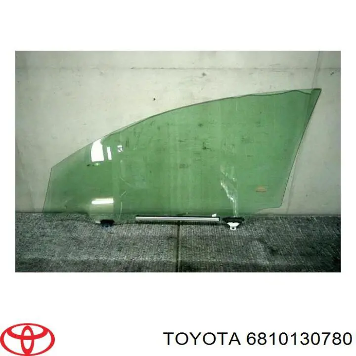Купити 6810130780 Toyota Скло передніх дверей, правою
