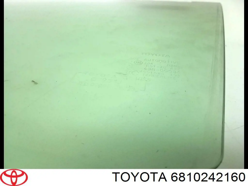 Купити 6810242160 Toyota Скло та ущільнювачі скла вітрового правого/лівого