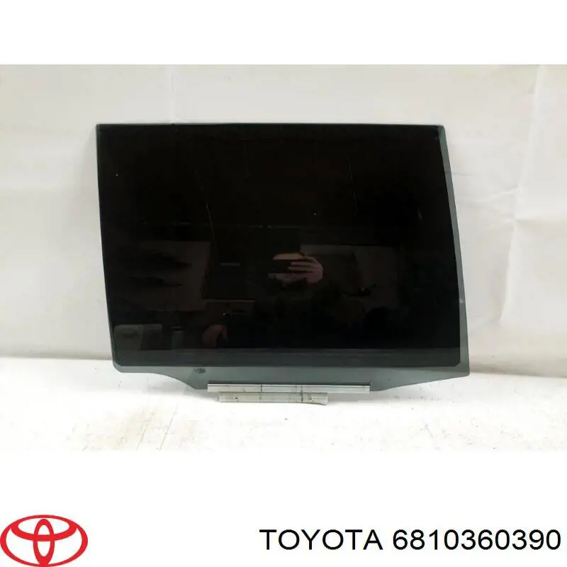 Купити 6810360390 Toyota Скло задніх дверей, правих