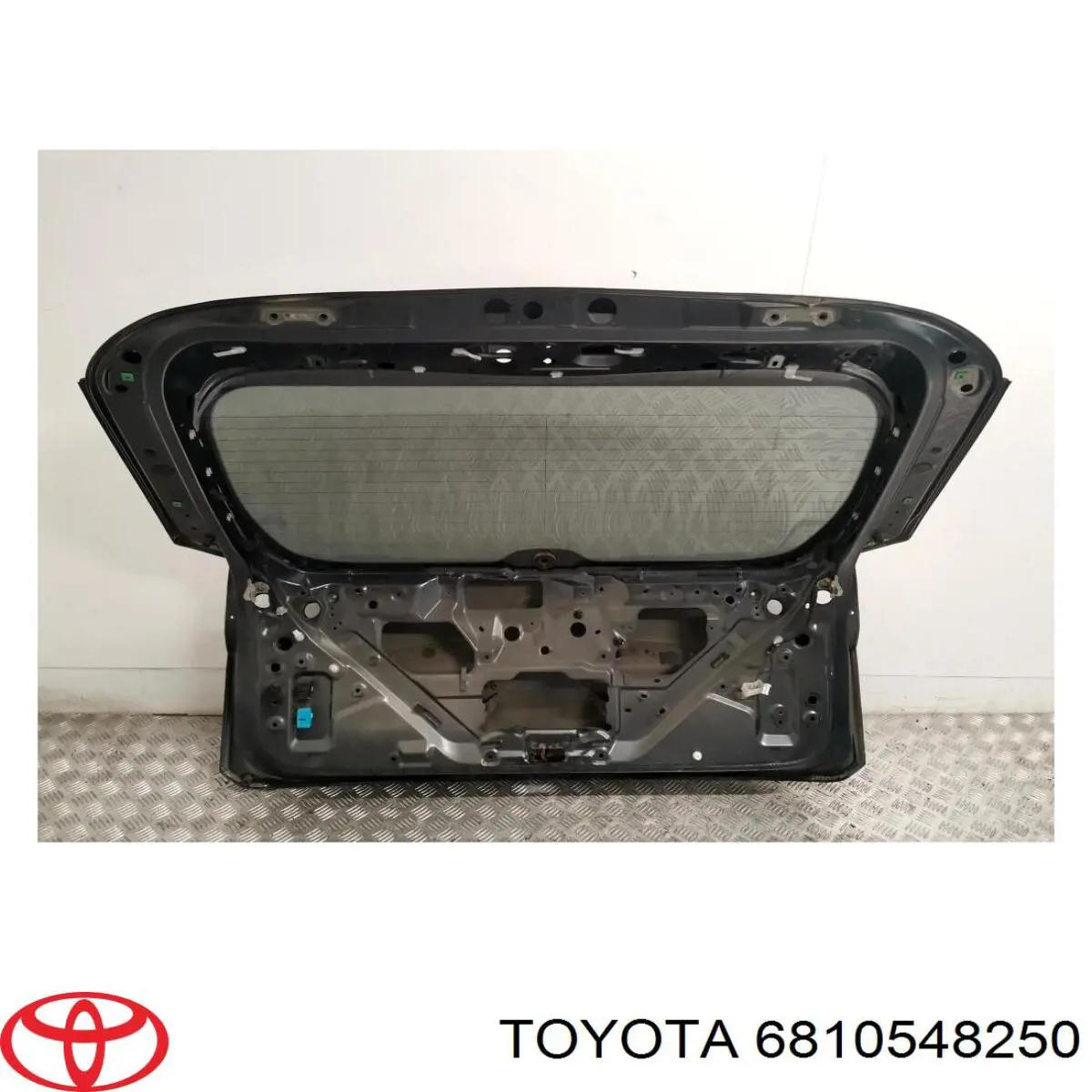 Скло кришки багажника Toyota 6810548250 ціна, від 120.36 USD