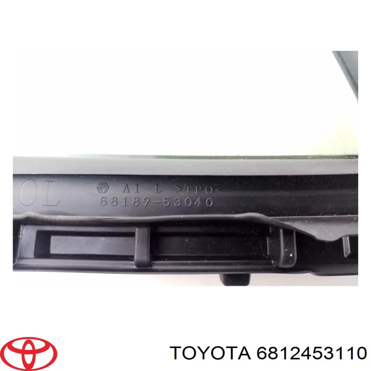 6812453110 Toyota Кватирка дверей трикутник, задньої, лівої