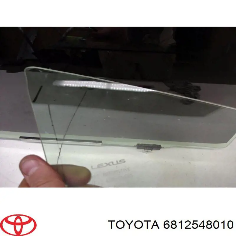 Скло трикутне дверей передніх правих Toyota 6812548010 ціна, від 18.34 USD