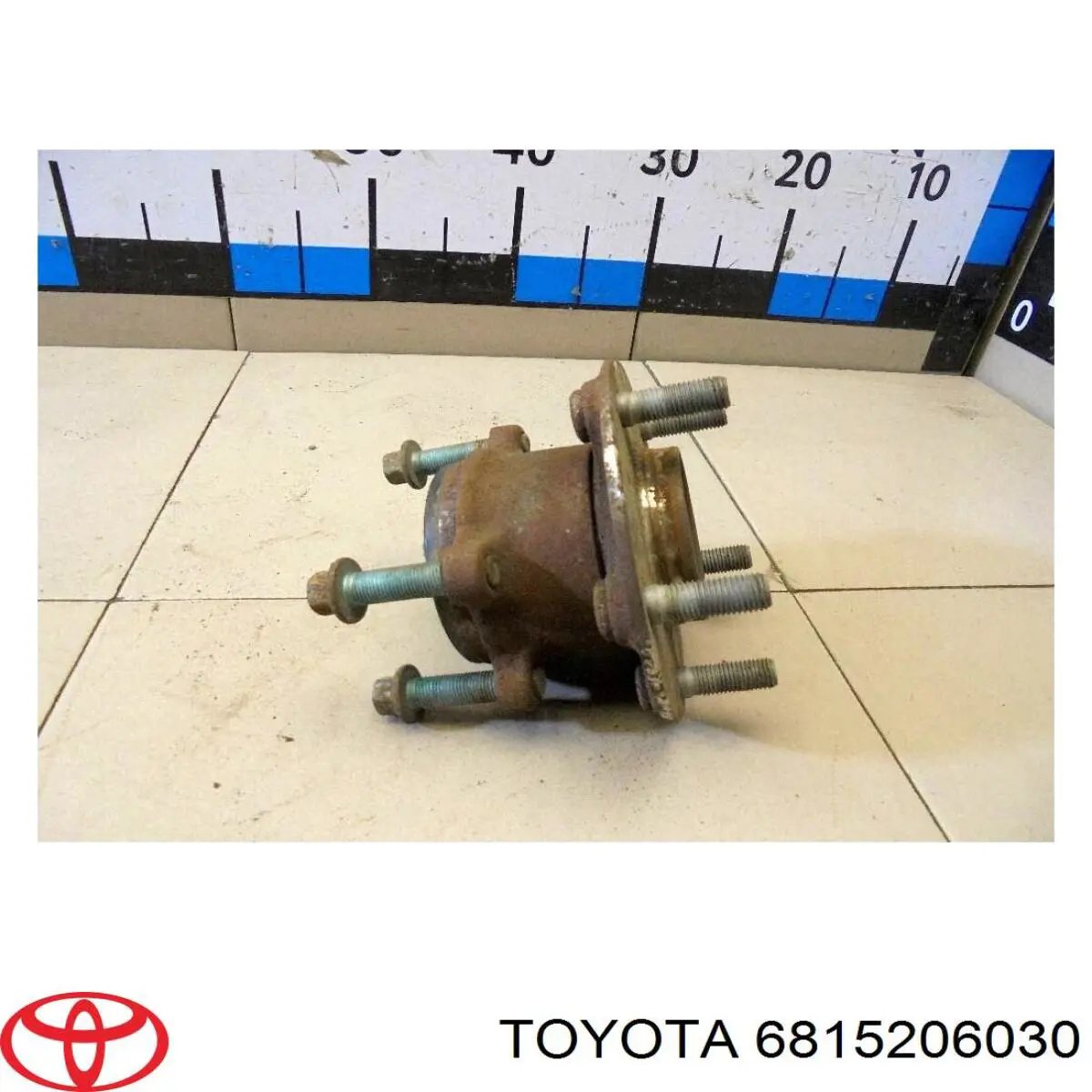 6815206030 Toyota 
