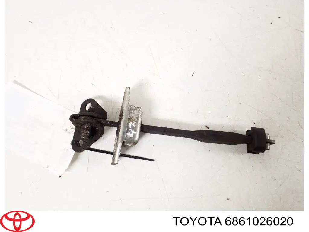6861026020 Toyota Обмежувач відкриття дверей, передній лівий