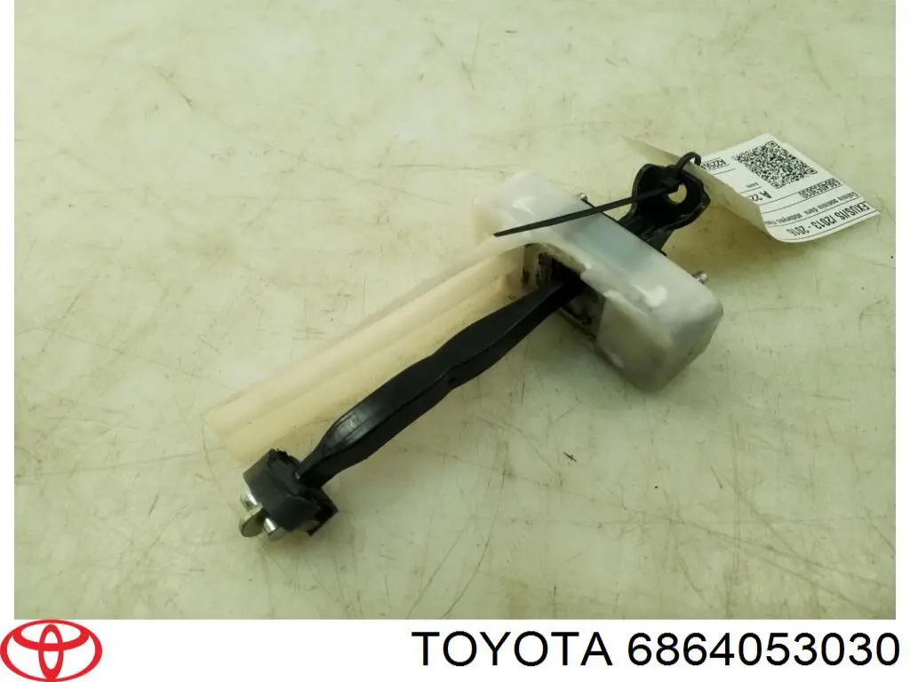  6864053030 Toyota
