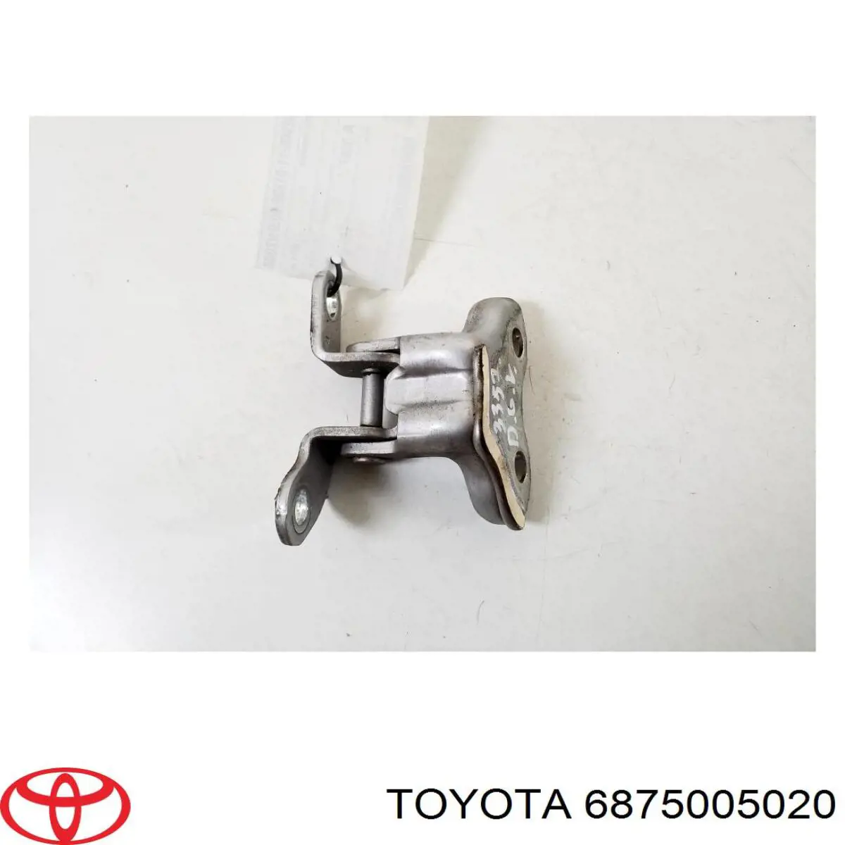 6875005020 Toyota Петля заднтої двері, правої