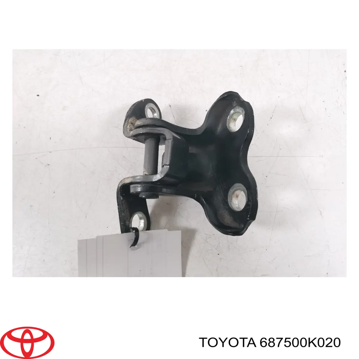687500K020 Toyota Петля заднтої двері, правої