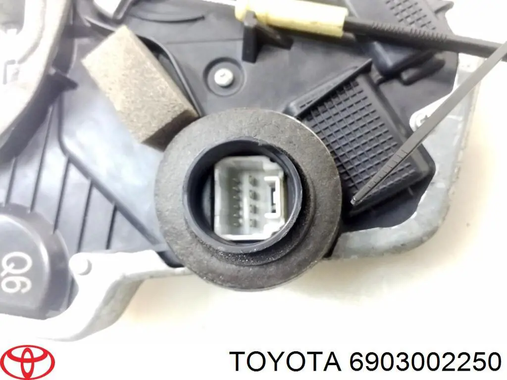 Замок передніх пасажирських дверей Toyota 6903002250 ціна, від 9.00 USD