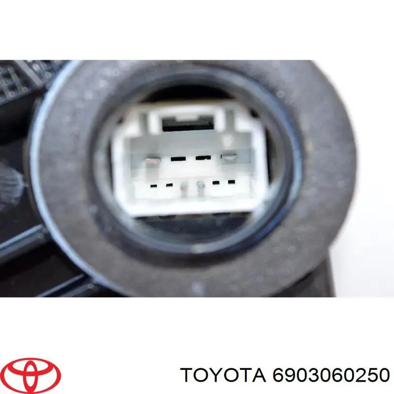 Купити 6903060250 Toyota Замок дверки правої передньої
