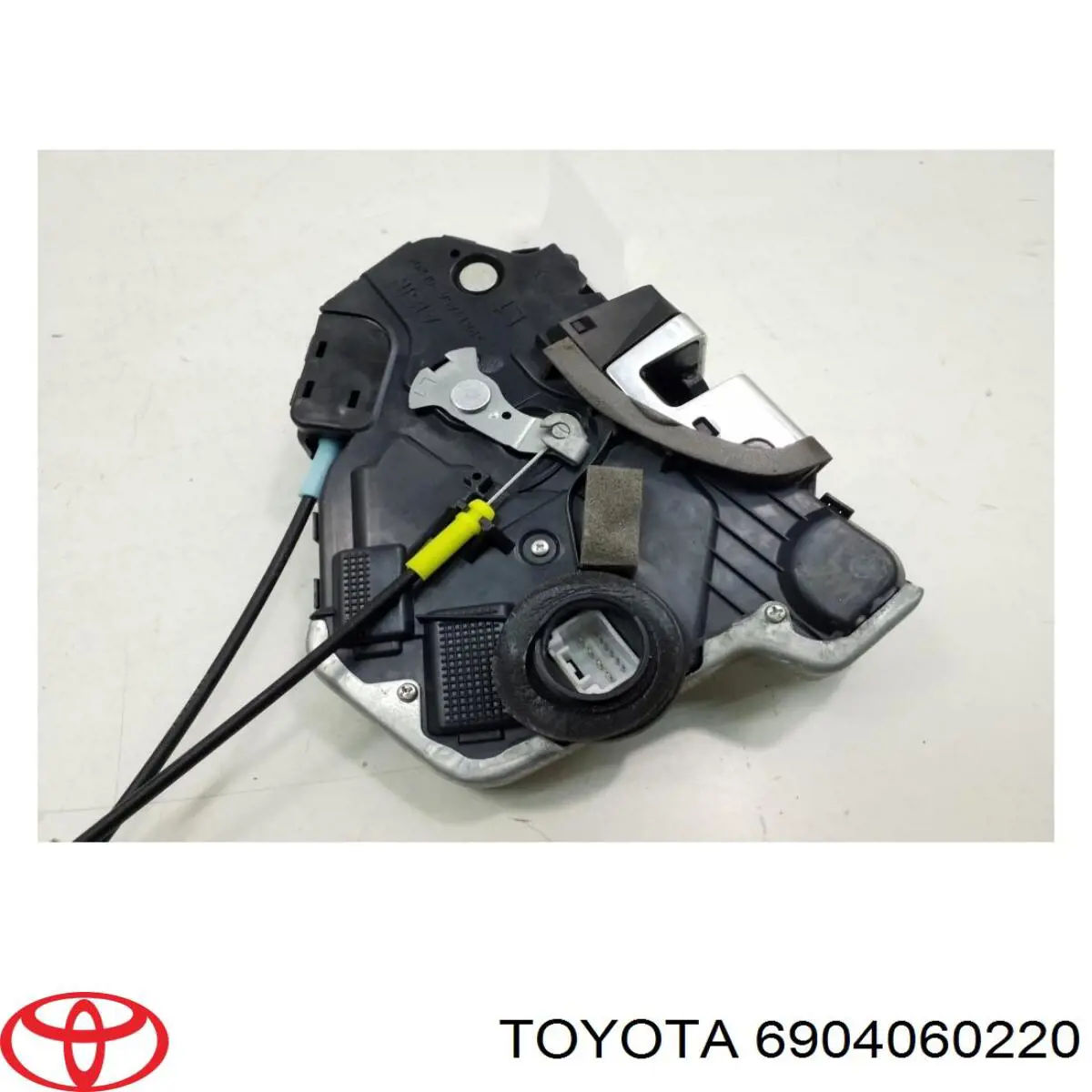 6904060220 Toyota 