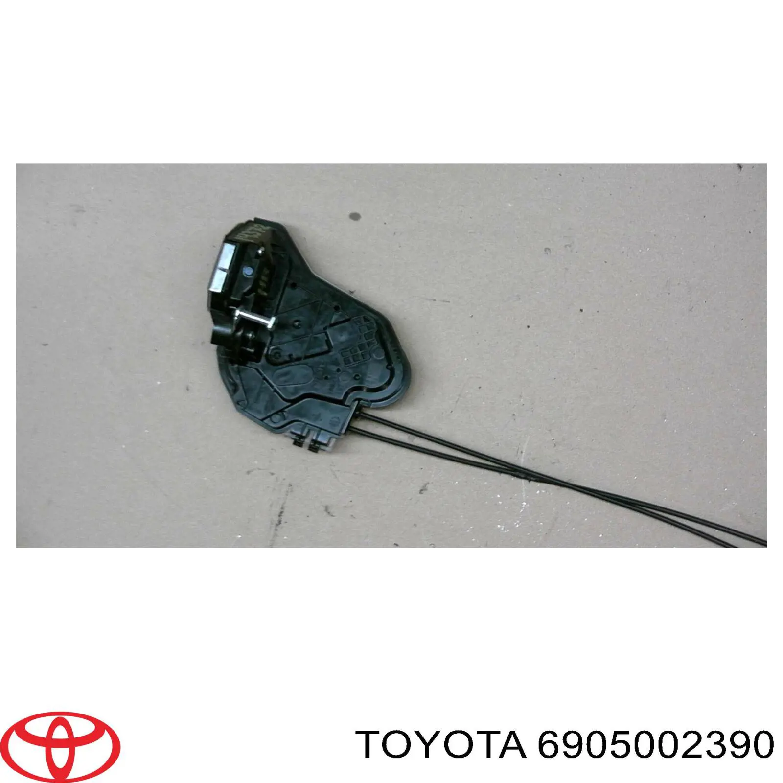 Замок задньої дверї, правої Toyota 6905002390 ціна, від 28.12 USD