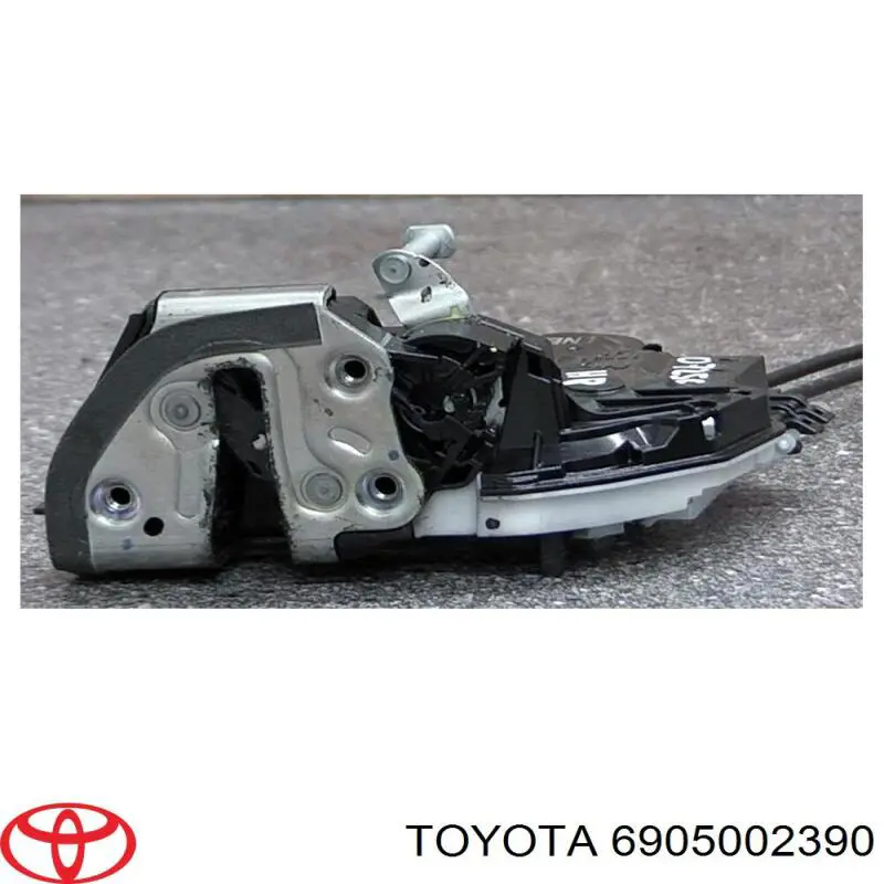 6905002390 Toyota Замок задніх дверей, правих