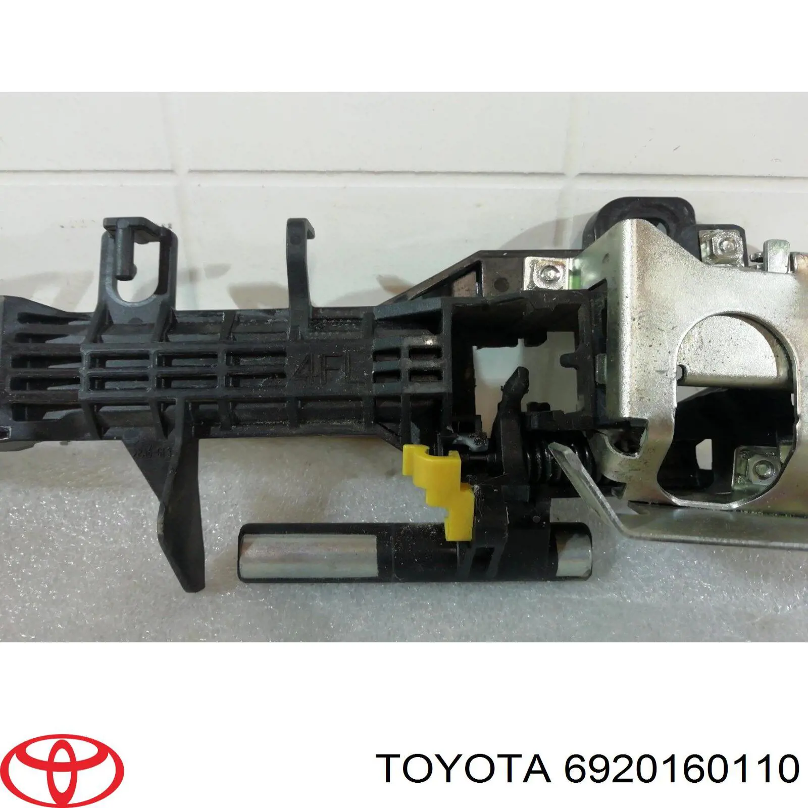 6921060260C2 Toyota Ручка передньої двері зовнішня ліва
