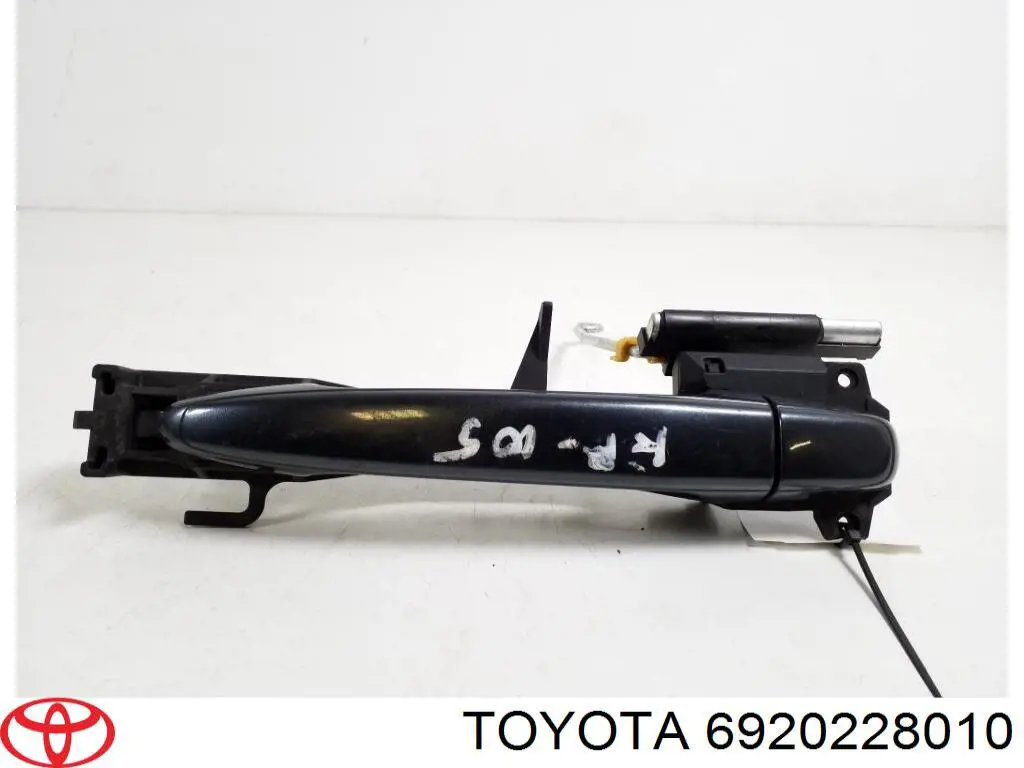 Тримач зовнішньої ручки дверей, передньої лівої Toyota 6920228010 ціна, від 8.87 USD