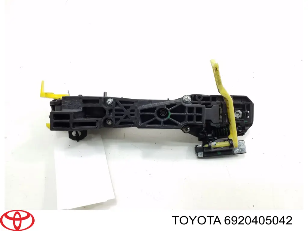 6920405042 Toyota Тримач зовнішньої ручки дверей, задніх лівих