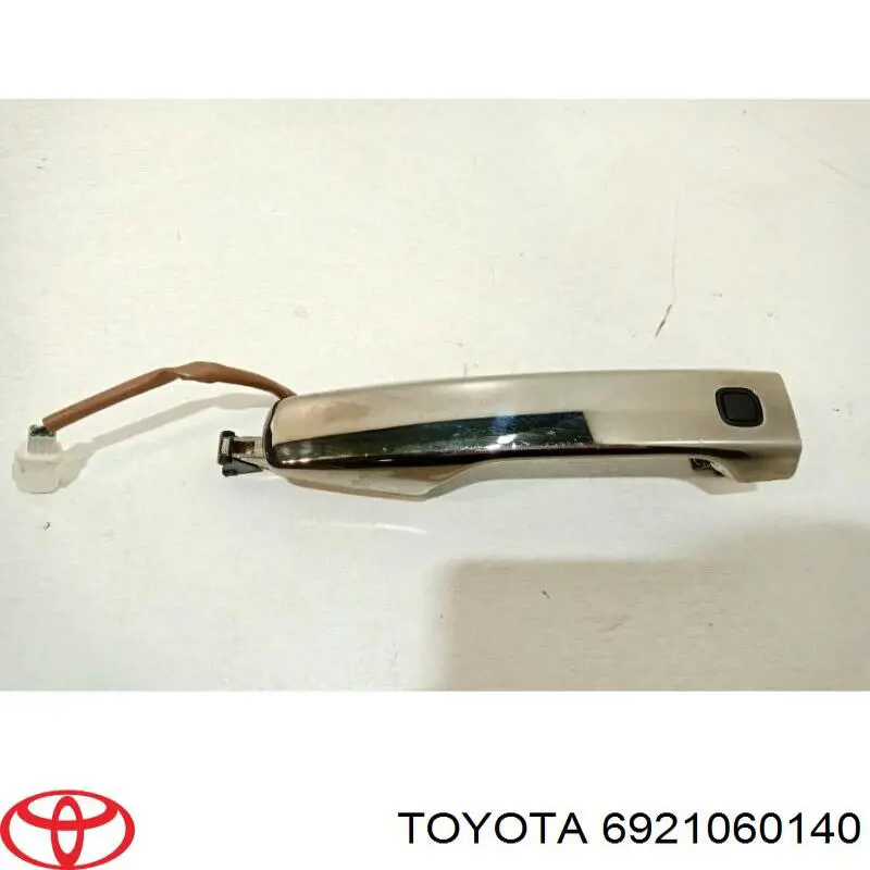 Ручка передньої двері зовнішня права 6921060140 Toyota