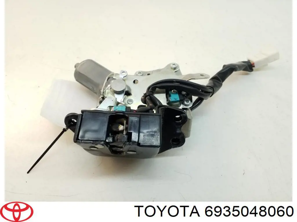6935048060 Toyota Замок п'ятих дверей