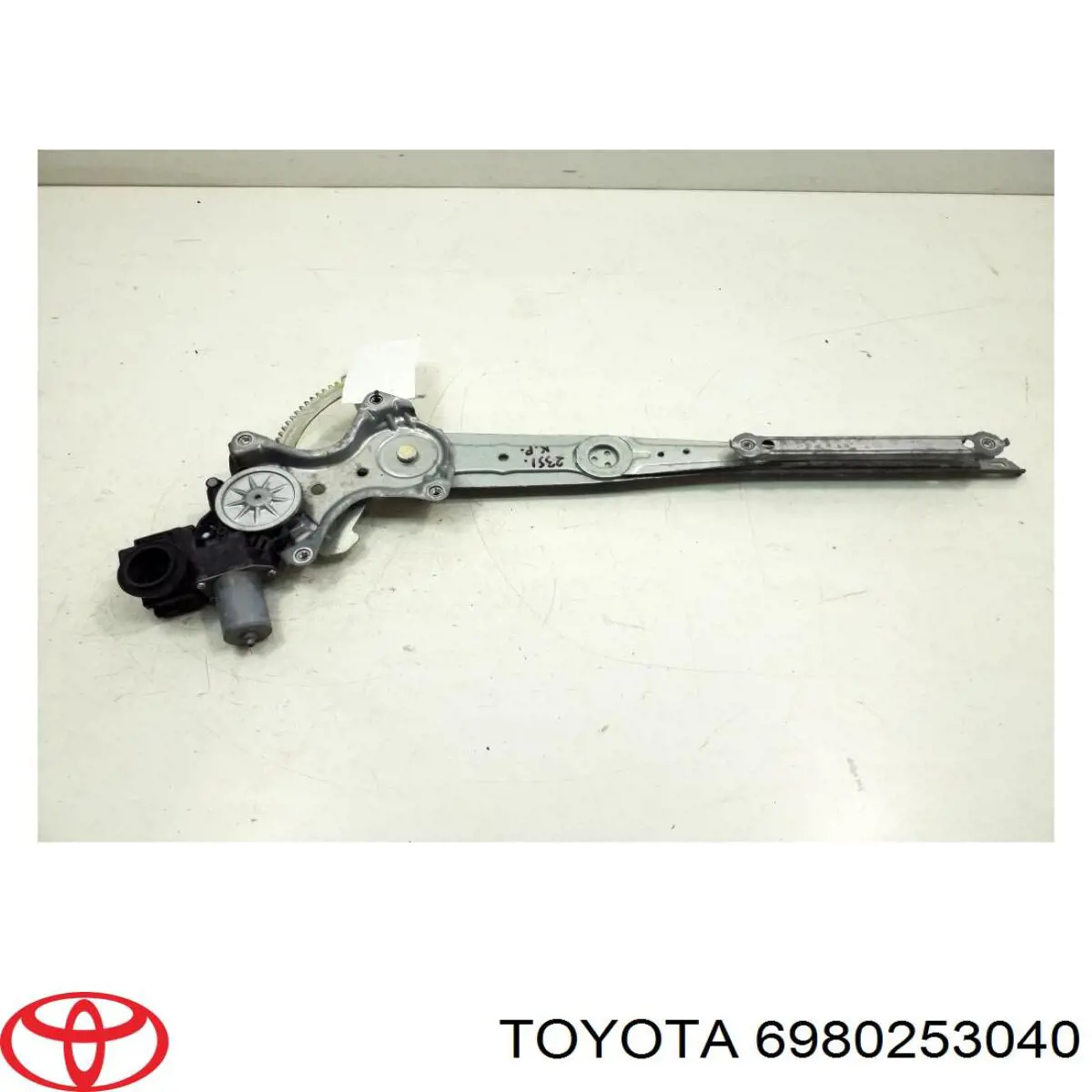 6980253040 Toyota 