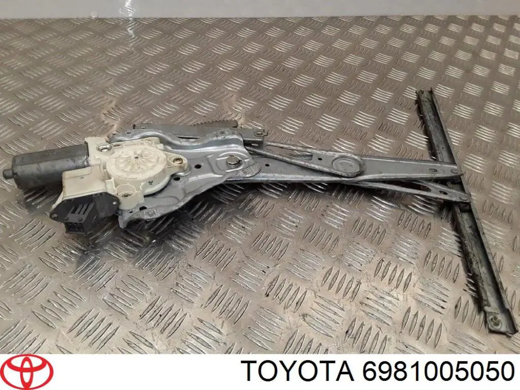 Механізм склопідіймача двері передньої, правої на Toyota Avensis (T25)