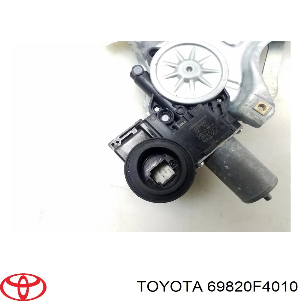 Склопідйомник з електродвигуном Toyota 69820F4010 ціна, від 37.96 USD