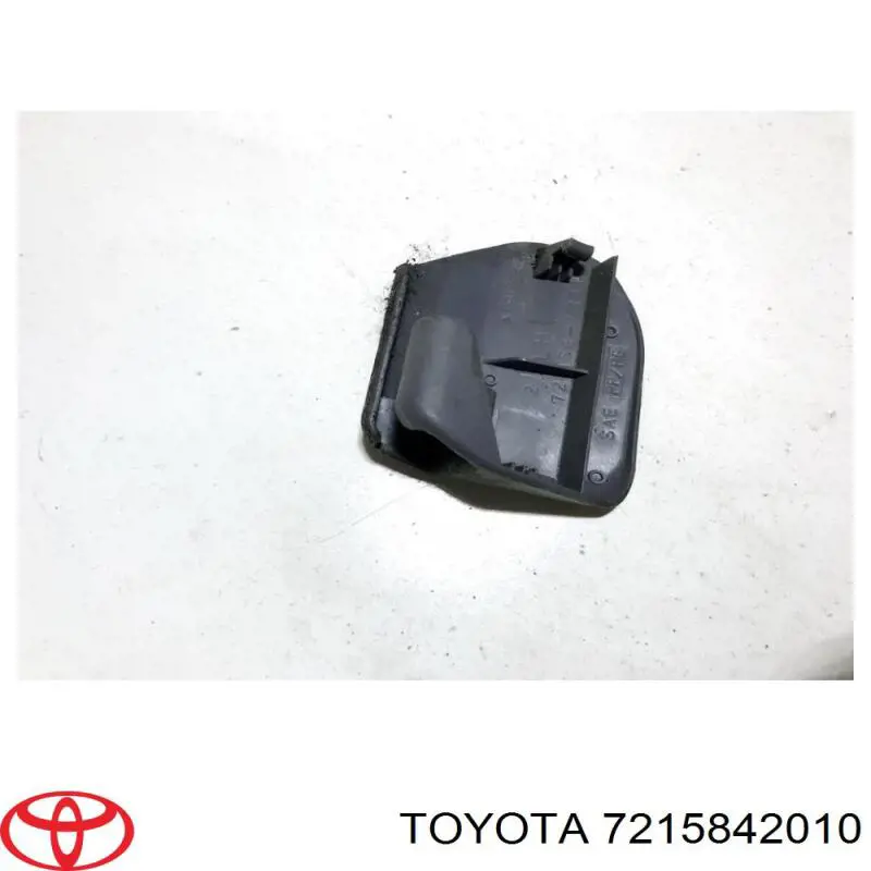  7215842010 Toyota