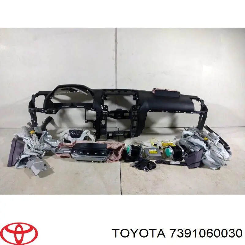 7391060030 Toyota Подушка безпеки AIRBAG спинки сидіння, правого