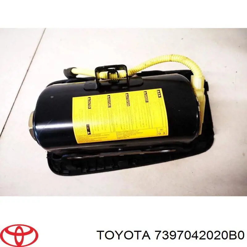 7397042020B0 Toyota Подушка безпеки пасажира