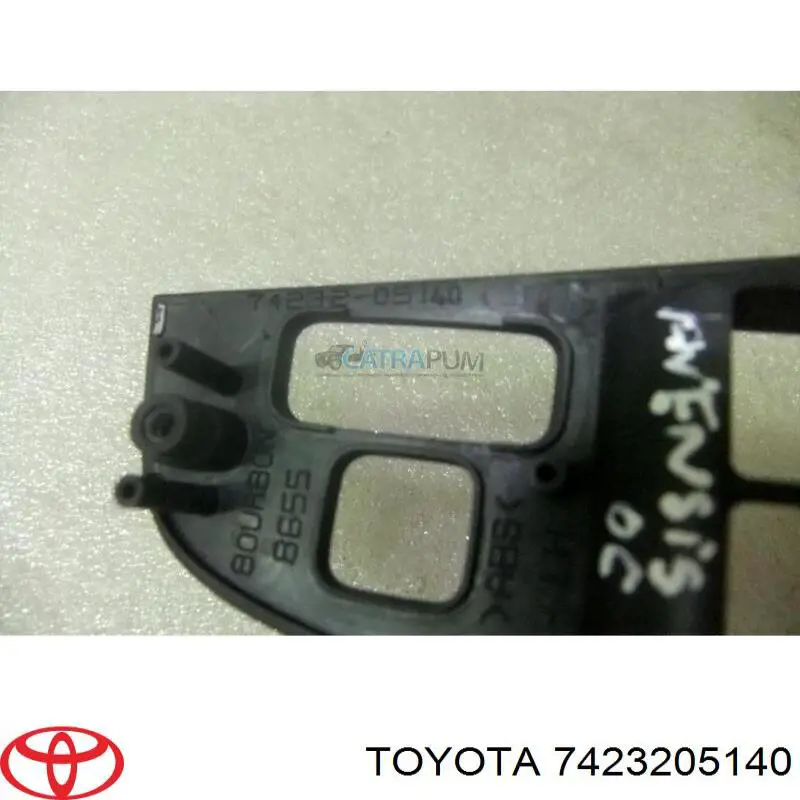  7423205140 Toyota