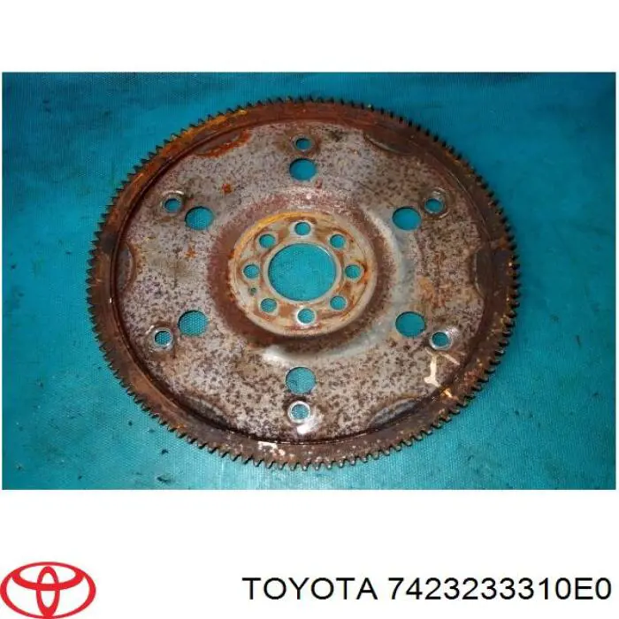 7423233310E0 Toyota Накладка кнопки склопідіймача переднього лівого