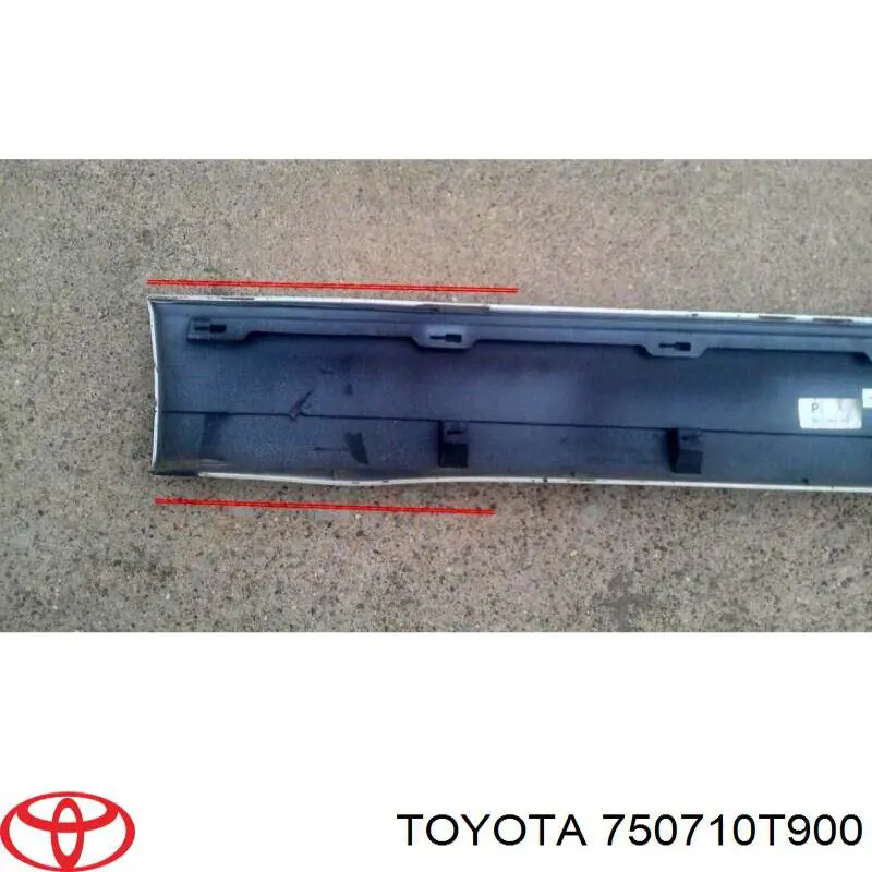 Накладка передньої правої двері Toyota Venza (AGV1, GGV1) (Тойота Венза)
