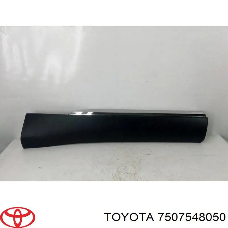 7507548050 Toyota Накладка задніх правих дверей