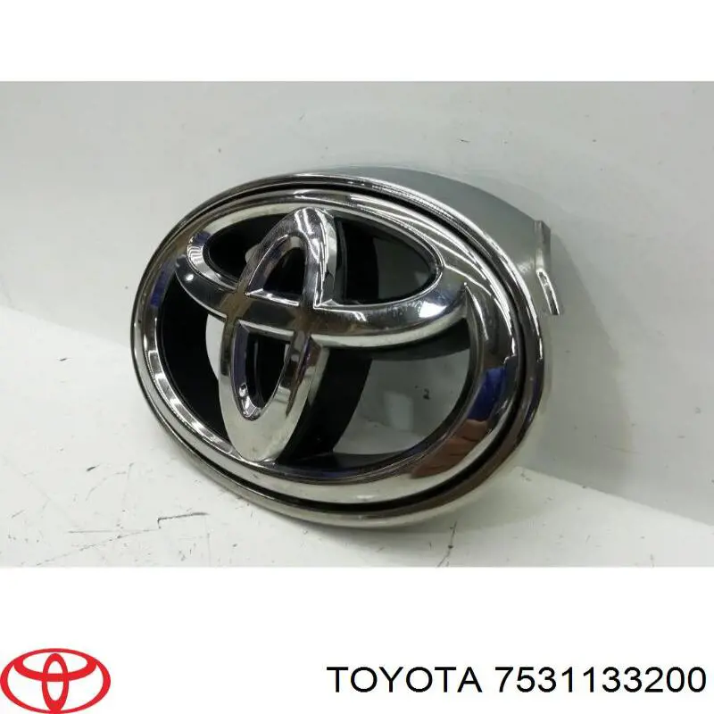 Емблема на решітку радіатора Toyota 7531133200 ціна, від 14.09 USD