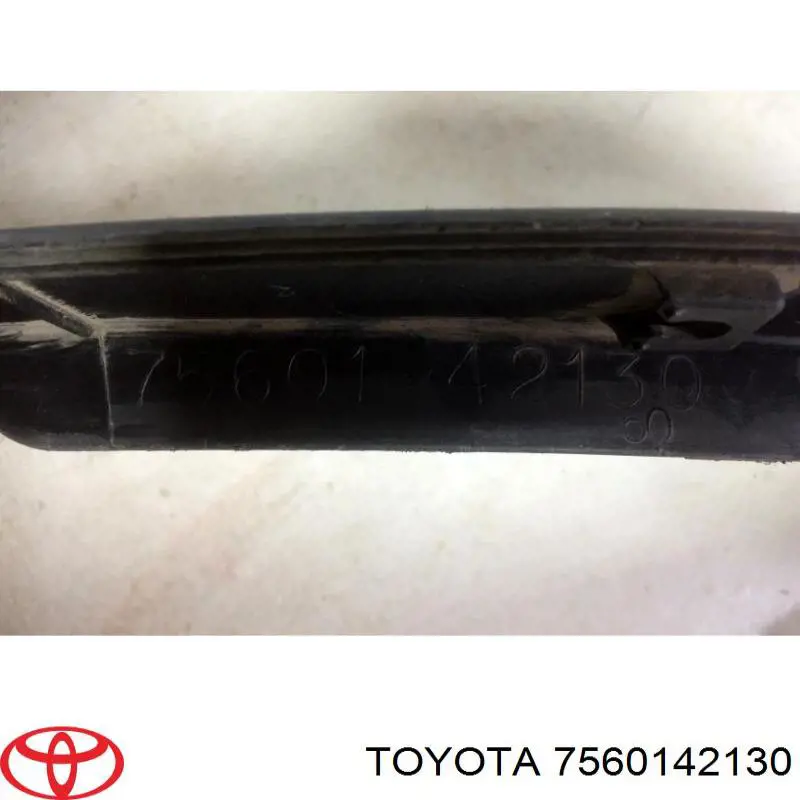 Купити 7560142130 Toyota Розширювач передньої арки колеса, правий