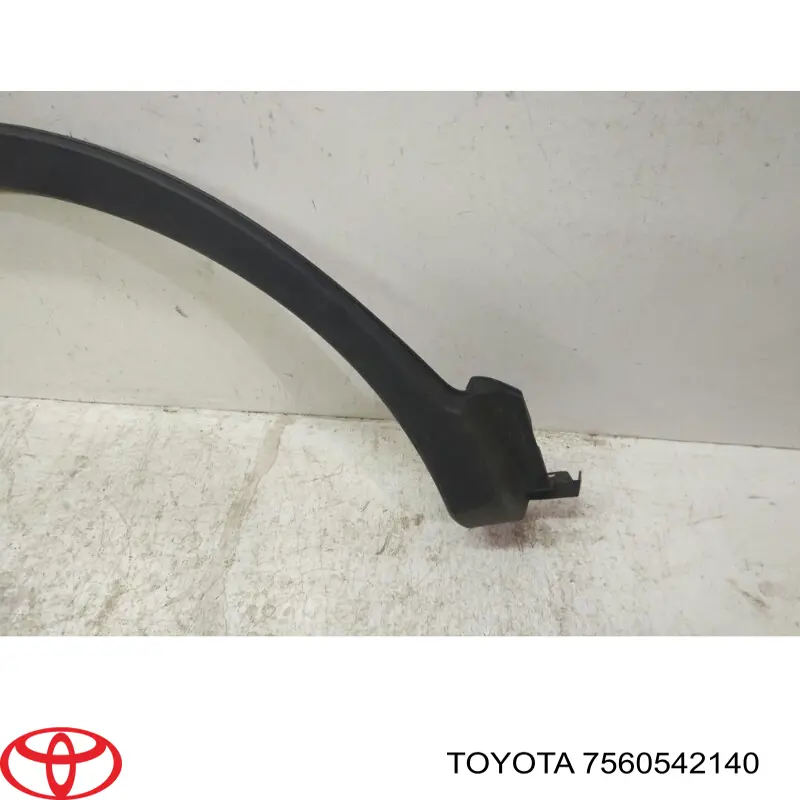 Молдинг заднього правого крила Signeda PTY88006R ціна, від 27.86 USD