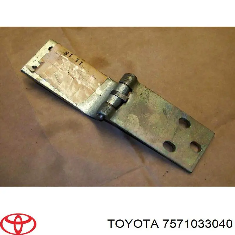 Молдинг опускного скла дверей передньої, правої Toyota 7571033040