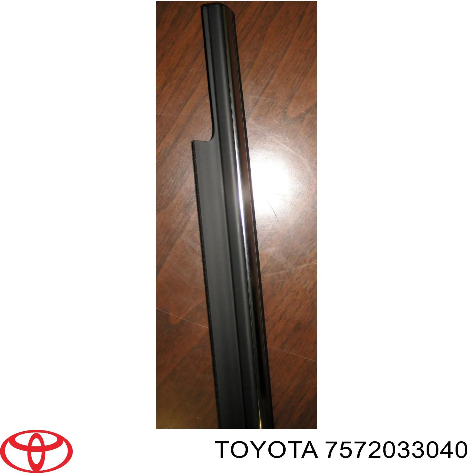 Купити 7572033040 Toyota Молдинг опускного скла нижній, двері передньої, лівої