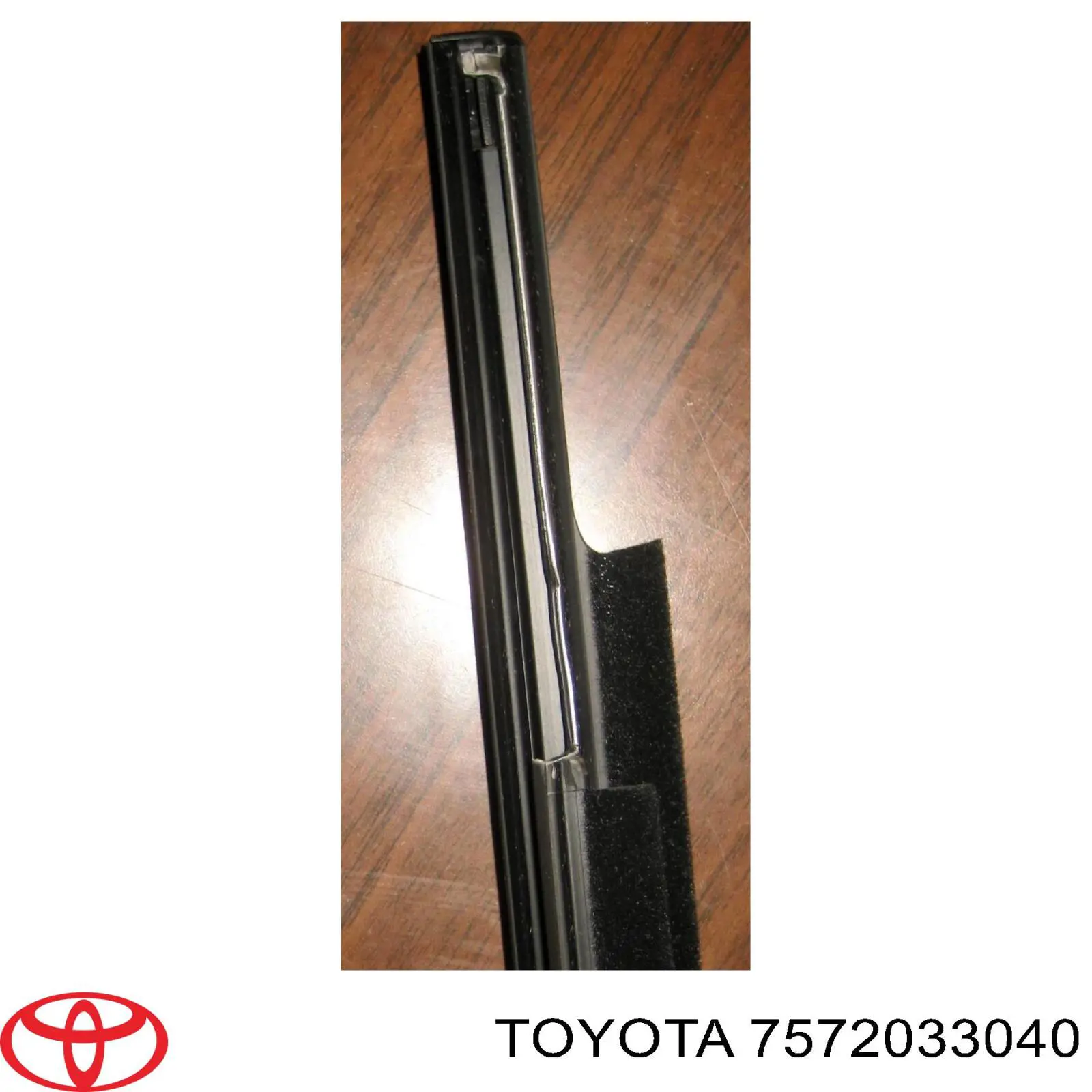 Молдинг опускного скла нижній, двері передньої, лівої Toyota Camry (V20) (Тойота Камрі)