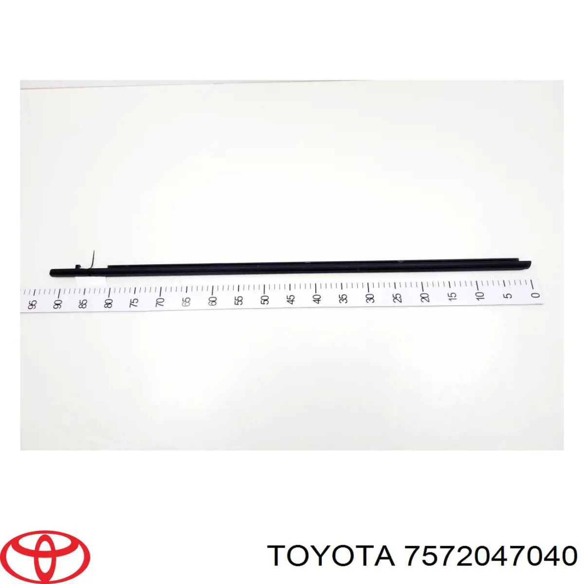 7572047040 Toyota 