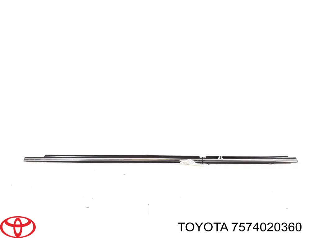 7574020361 Toyota молдинг опускного скла нижній, двері задньої, лівої
