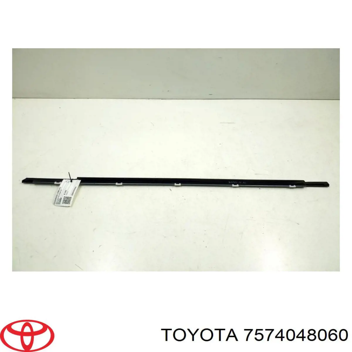 7574048060 Toyota 