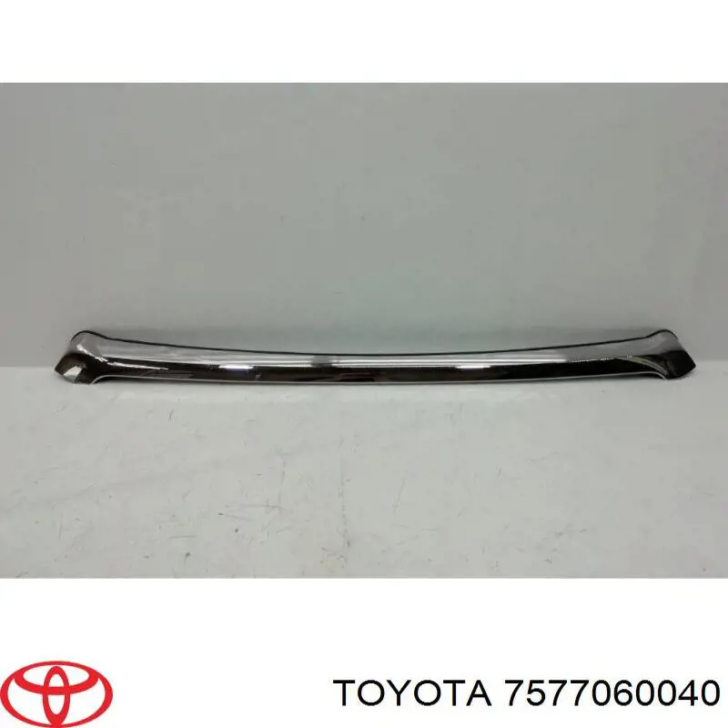 Купити 7577060040 Toyota Накладка капоту