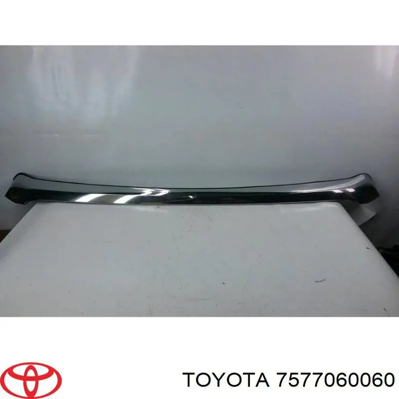Молдинг капота Toyota 7577060063 ціна, від 142.29 USD
