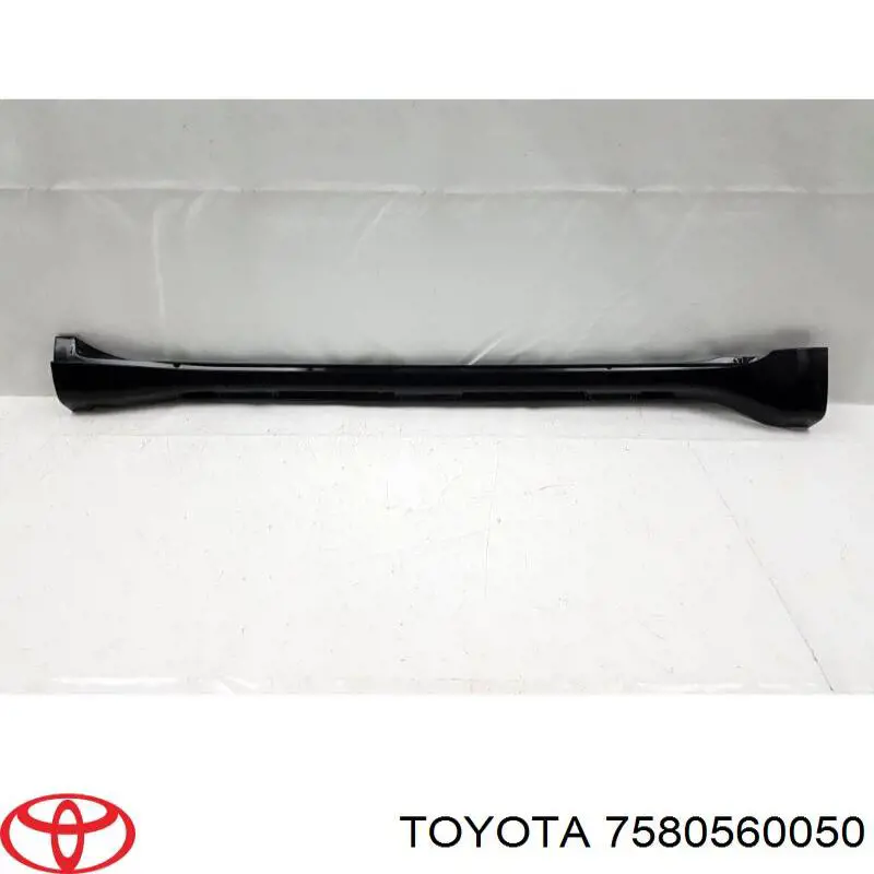 Накладка зовнішня (молдинг) порога, правий Toyota 7580560050 ціна, від 37.96 USD
