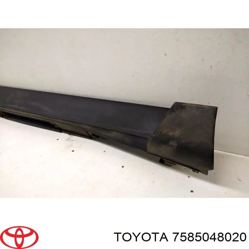 Накладка зовнішня (молдинг) порога, правий Toyota 7585048020 ціна, від 75.00 USD