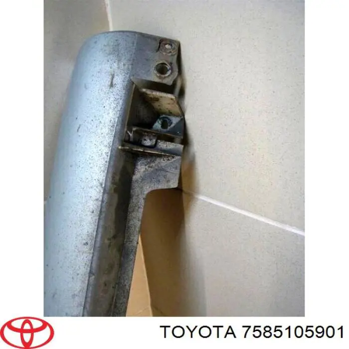 Накладка зовнішня (молдинг) порога, правий Toyota 7585105901 ціна, від 12.74 USD
