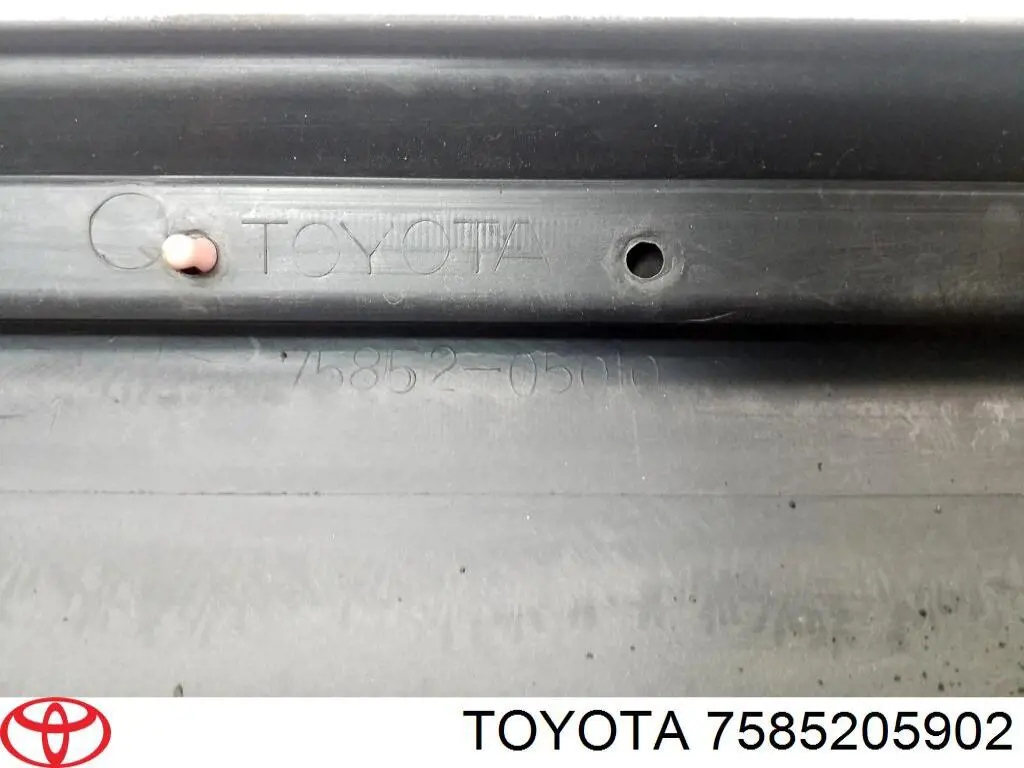 Купити 7585205902 Toyota Накладка зовнішня (молдинг) порога, лівий