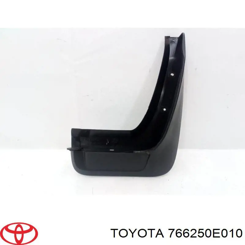 766250E010 Toyota Бризговик задній, правий