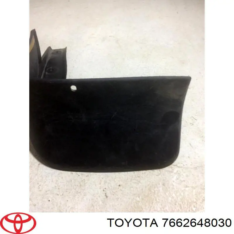 Купити 7662648030 Toyota Бризковики задній, лівий