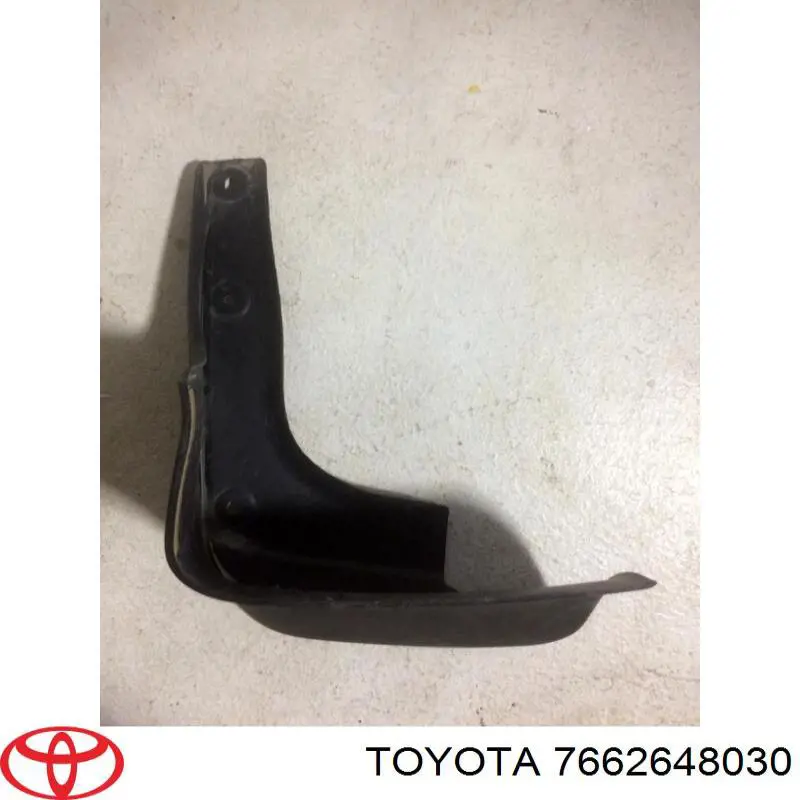 Бризковики задній, лівий 7662648030 Toyota