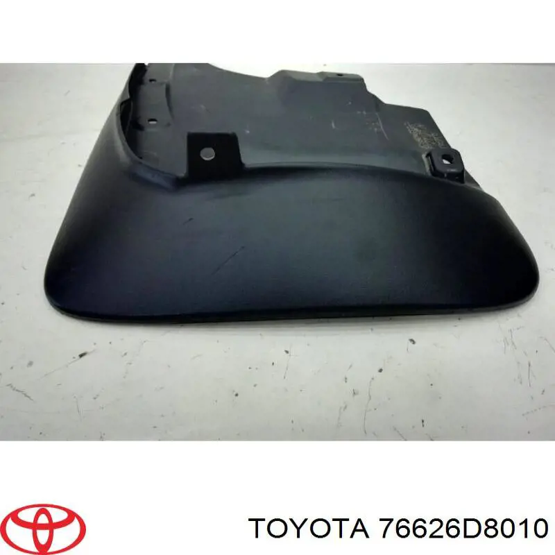 Купити 76626D8010 Toyota 